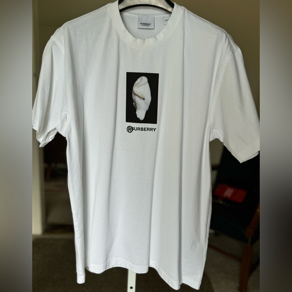 BURBERRY swan print t shirt